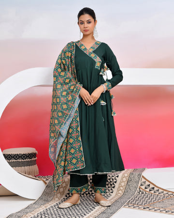 Vintage green suit Set with Duppta