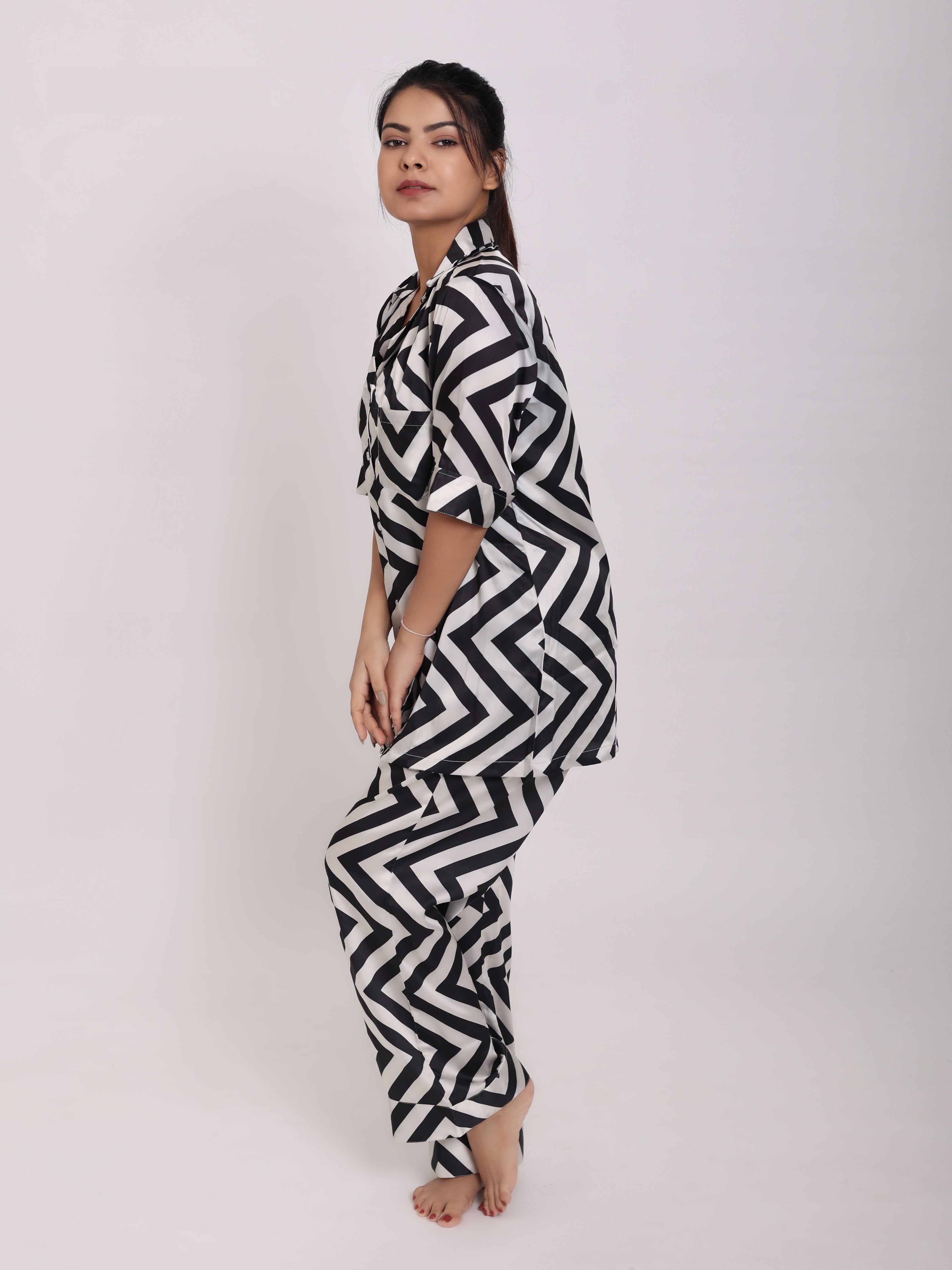 Black And White Wide Chevron Satin Night Suit