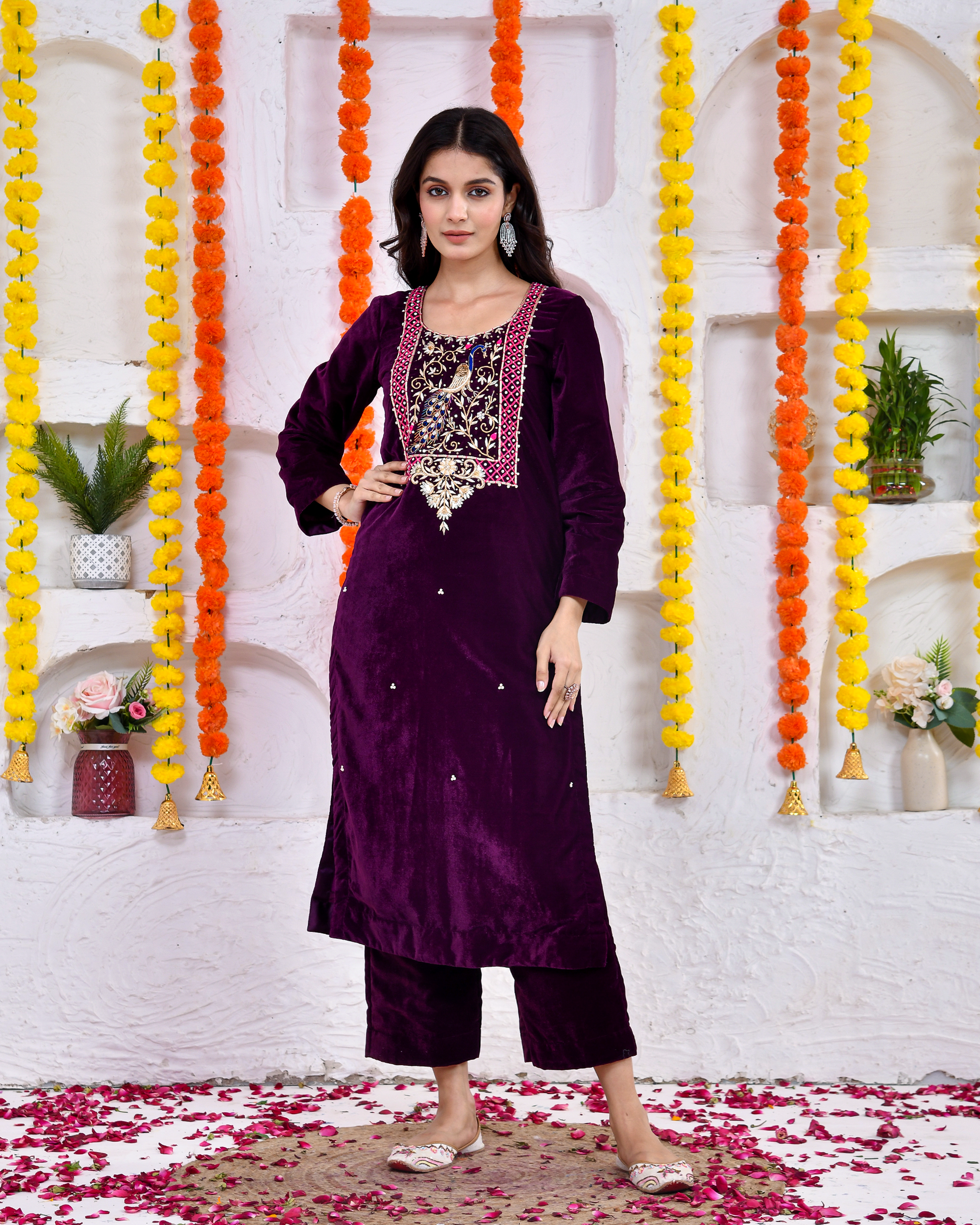Madhubala Velvet Kurta And Pant