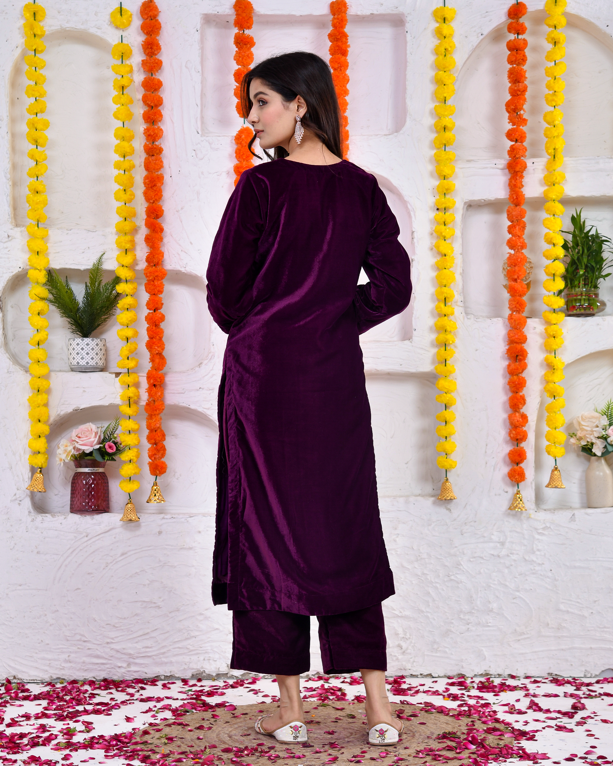 Madhubala Velvet Kurta And Pant