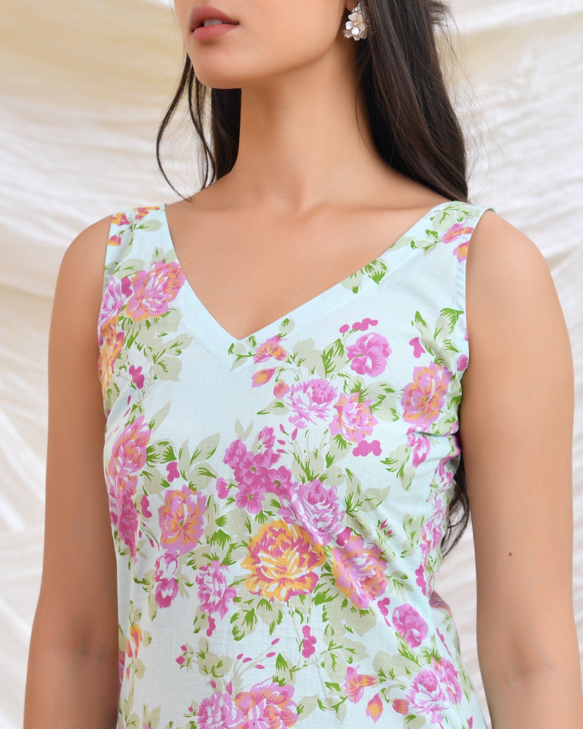 Poppy Sleevless Kurta Set