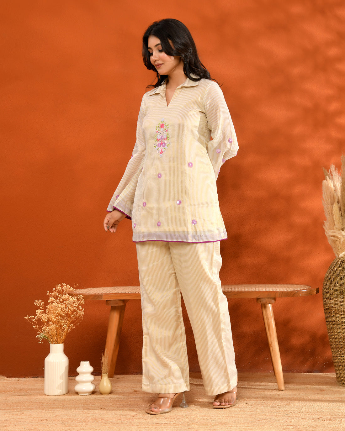 Ivory Handwork Coller Coord Set