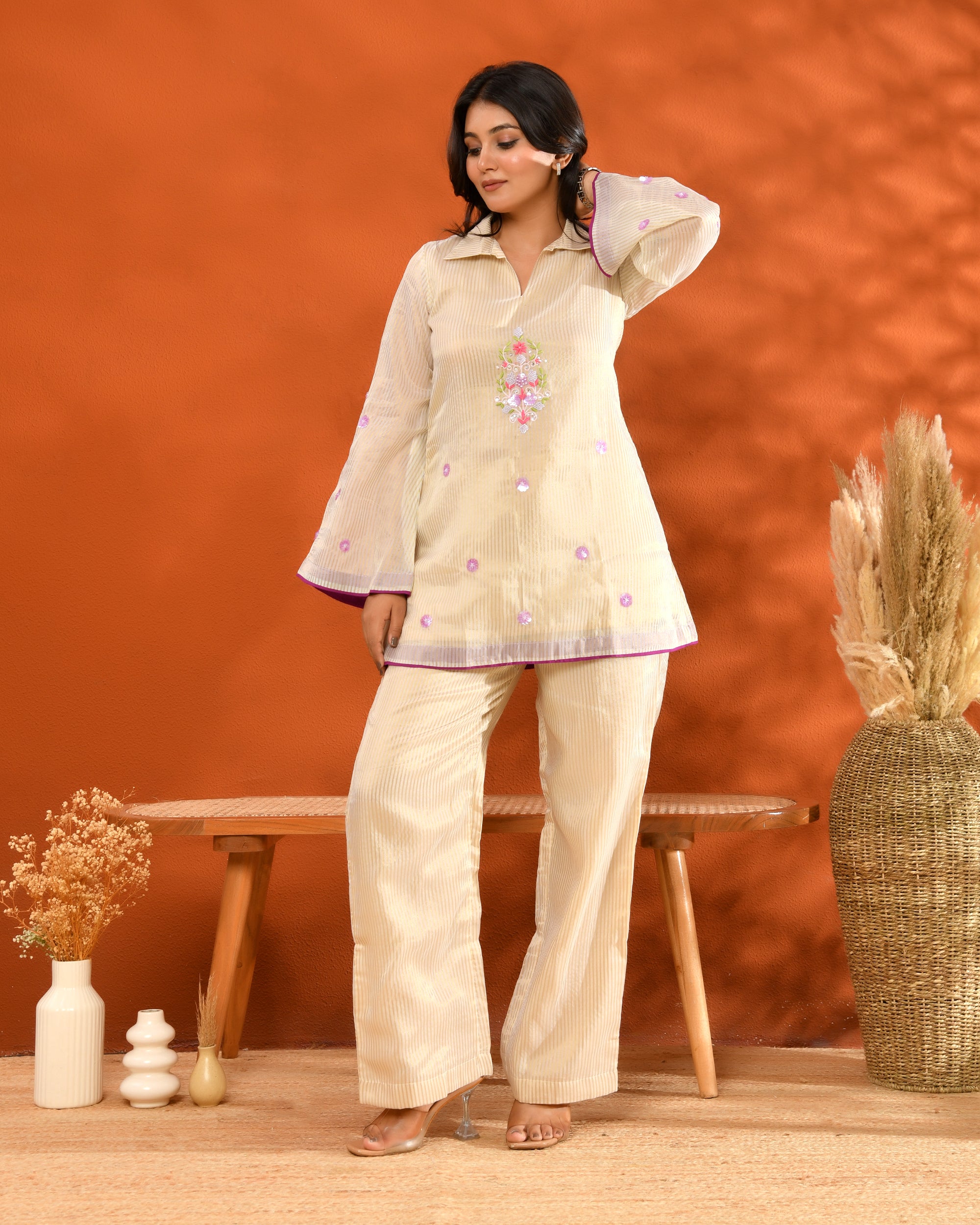 Ivory Handwork Coller Coord Set