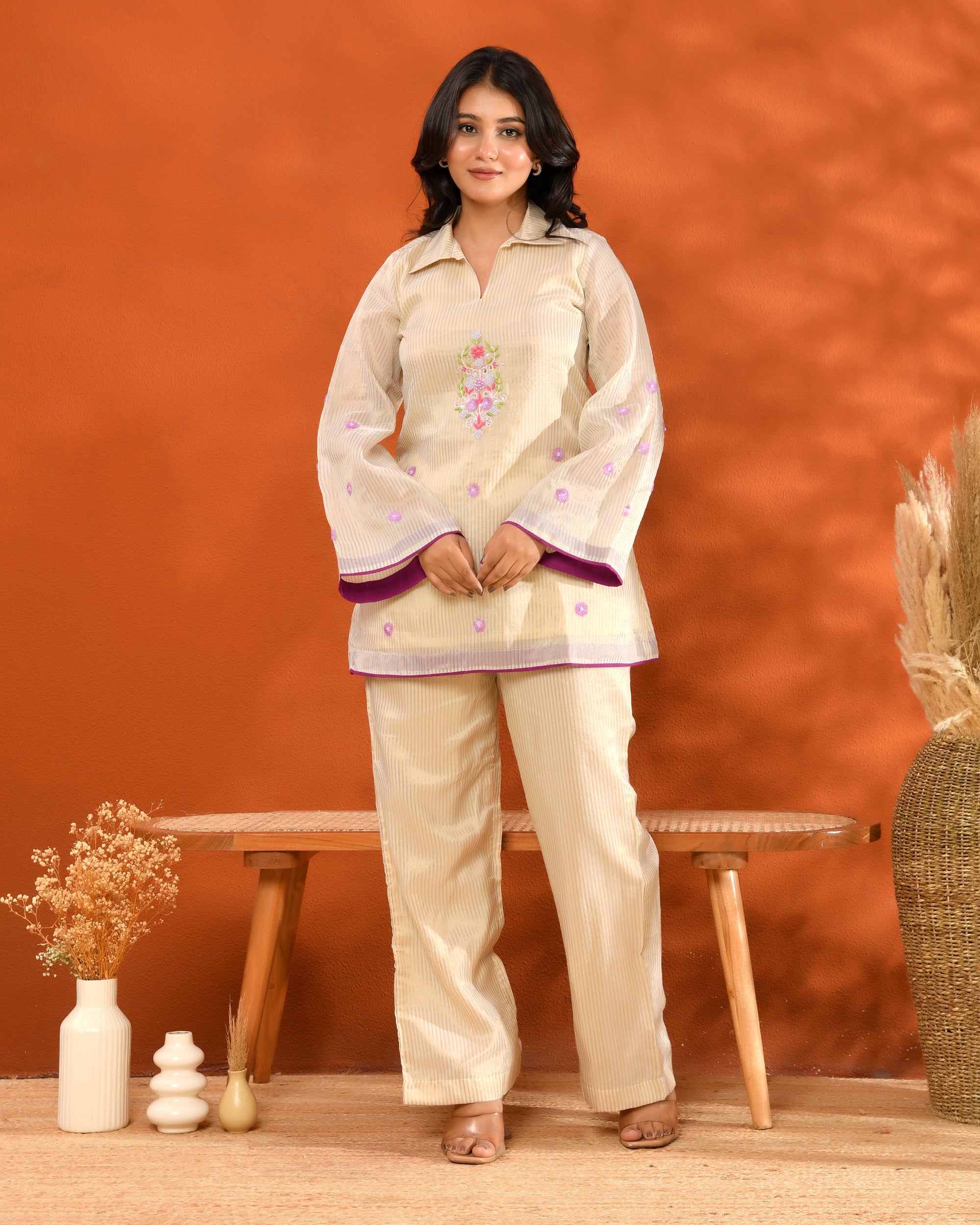 Ivory Handwork Coller Coord Set